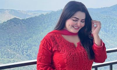 চুল পড়া বন্ধ করতে যা খাবেন