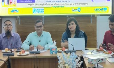 গোপালগঞ্জে টিকাদান ক্যাম্পেইন নিয়ে প্রেস কনফারেন্স