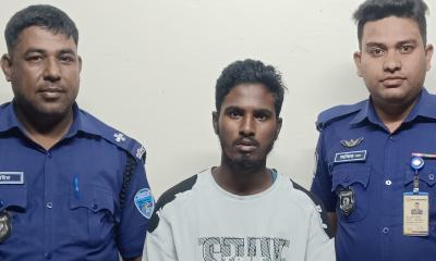 লোহাগাড়া থানায় ইয়াবাসহ যুবক আটক