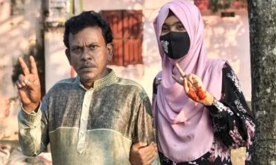 লালপুরে একসঙ্গে এইচএসসি পাস করলেন বাবা-মেয়ে