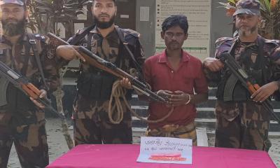 লালমনিরহাটে ইয়াবা ট্যাবলেটসহ আটক ১