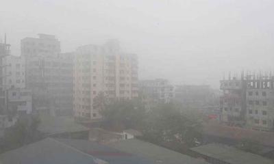 তীব্র শীতে কাঁপছে দেশ