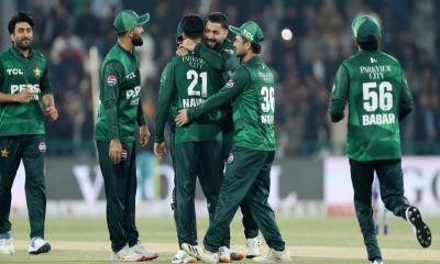 অবশেষে ৭ বছর পর অস্ট্রেলিয়াকে হারাল পাকিস্তান
