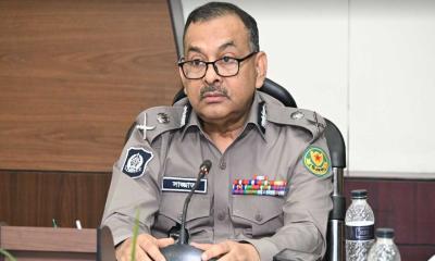 ঢাকায় ভোটকেন্দ্রে সর্বোচ্চ নিরাপত্তা নিশ্চিত করার নির্দেশ