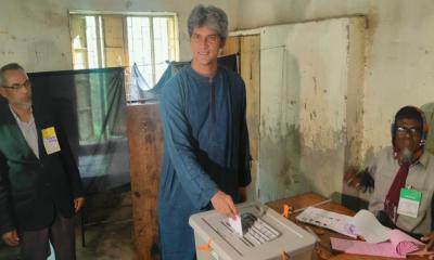 বিশাল ব্যবধানে বিজয়ী হলেন জোনায়েদ সাকি