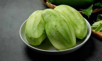 কাঁচা আম খেলে শরীরে যা ঘটে