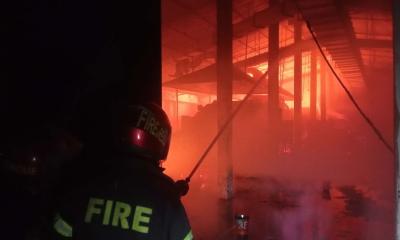 অভয়নগরে জুট মিলে আগুন