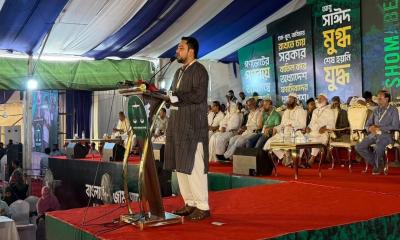 ইতিহাসে আর কোনো সরকার দুই মাসে এতটা অজনপ্রিয় হয়নি: নাহিদ ইসলাম