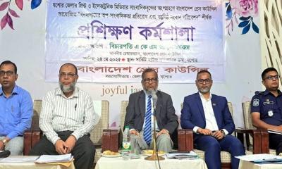 সাংবাদিকতা পেশাকে দলীয় রাজনীতির ঊর্ধ্বে স্থান দিতে হবে