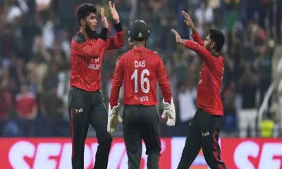 সুপার ফোরের আশা বাঁচিয়ে রাখল বাংলাদেশ