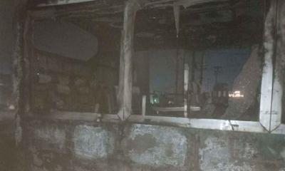 গাজীপুরে দাঁড়িয়ে থাকা বাসে দুর্বৃত্তের আগুন