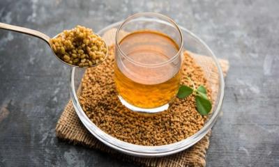 খালি পেটে মেথি ভেজানো পানি খেলে কী হয়?