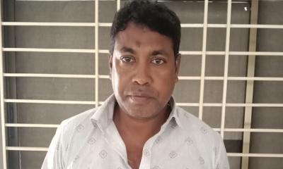 গাংনীতে পিস্তল ককটেলসহ বিএনপি নেতা আটক