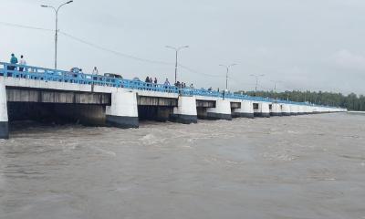 তিস্তার পানি বিপৎসীমা ছুঁই ছুঁই, নিম্নাঞ্চল প্লাবিত হওয়ার শঙ্কা