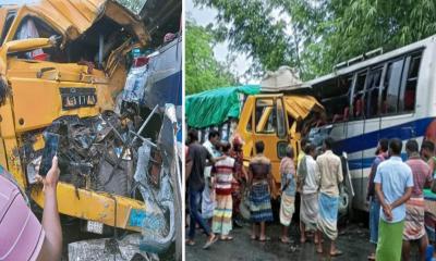 পাবনায় বাস-ট্রাক সংঘর্ষ, নিহত ৩