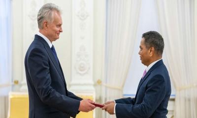 রাষ্ট্রপতির কাছে বাংলাদেশের রাষ্ট্রদূতের পরিচয়পত্র পেশ