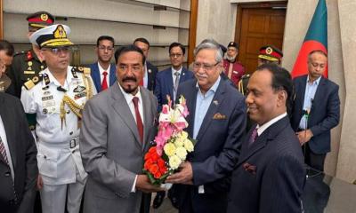 সংসদের স্পিকার হাফিজউদ্দিন ডেপুটি স্পিকার কায়সার কামাল