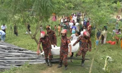কালিহাতীতে রডবোঝাই ট্রাক উল্টে ১৫ জন নিহত