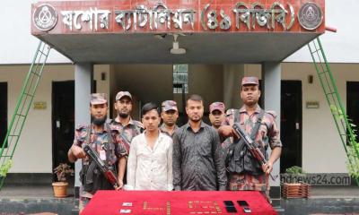 যশোরে ৮ কোটি টাকার সোনার বার জব্দ, আটক ৩