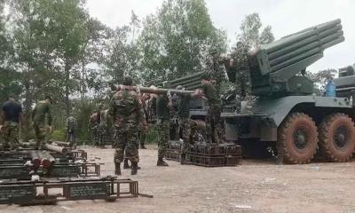 থাই-কম্বোডিয়া সীমান্তে রক্তক্ষয়ী সংঘর্ষ, পালাচ্ছে হাজারো বাসিন্দা