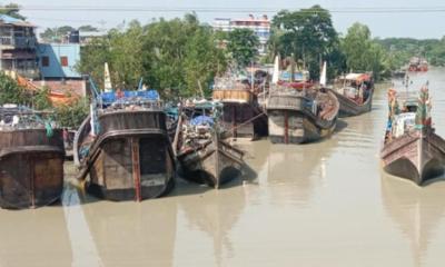 আগামীকাল থেকে ৬৫ দিন সমুদ্রে মাছ ধরা নিষেধ