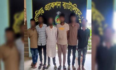 সোনারগাঁয়ে অস্ত্রসহ ৬ ডাকাত গ্রেপ্তার