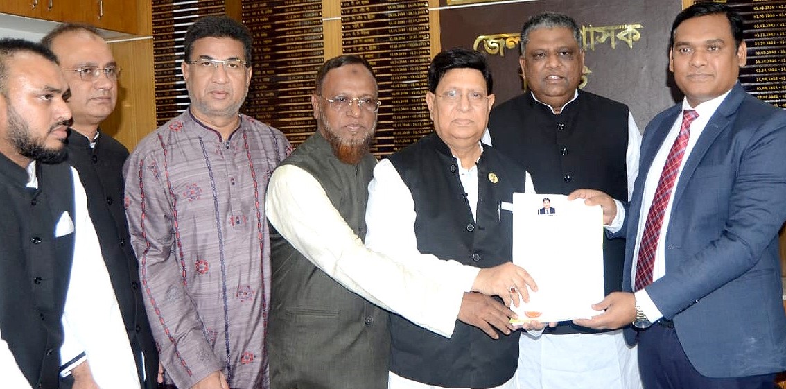 উৎসবমুখর পরিবেশে ভোট দেবে জনগণ