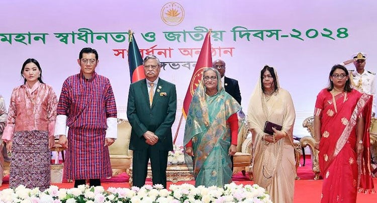 বঙ্গভবনে স্বাধীনতা দিবসের সংবর্ধনায় ভুটানের রাজা