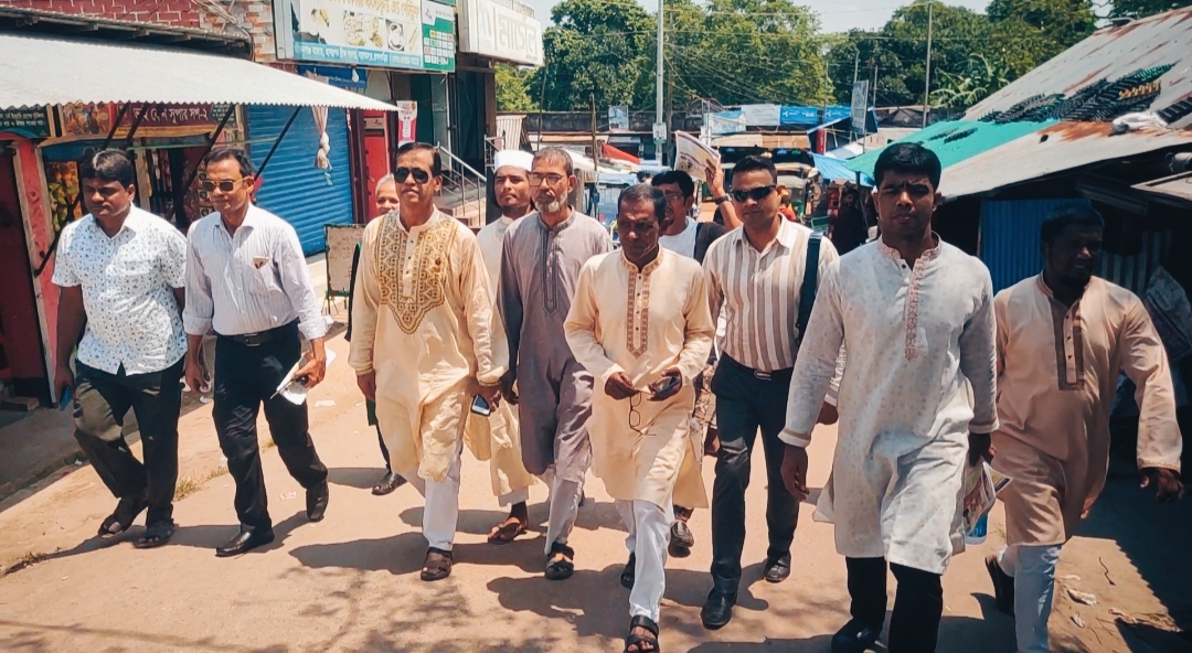 বাঞ্ছারামপুরে ব্রিগেডিয়ার জেনারেল ডাক্তার মাহবুবুল হকের গণসংযোগ