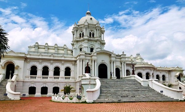 একদিনে ঘুরে আসুন ভারতের আগরতলা